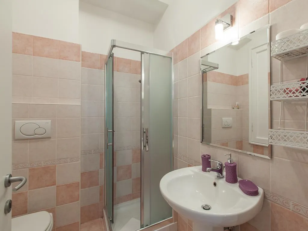 Dormi A Roma Bed & Breakfast Italy